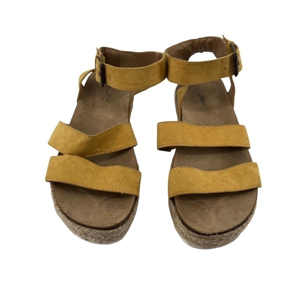 Universal Thread Mustard Suede Platform Espadrille Sandals Size 7 1/2 Women’s - Picture 1 of 8